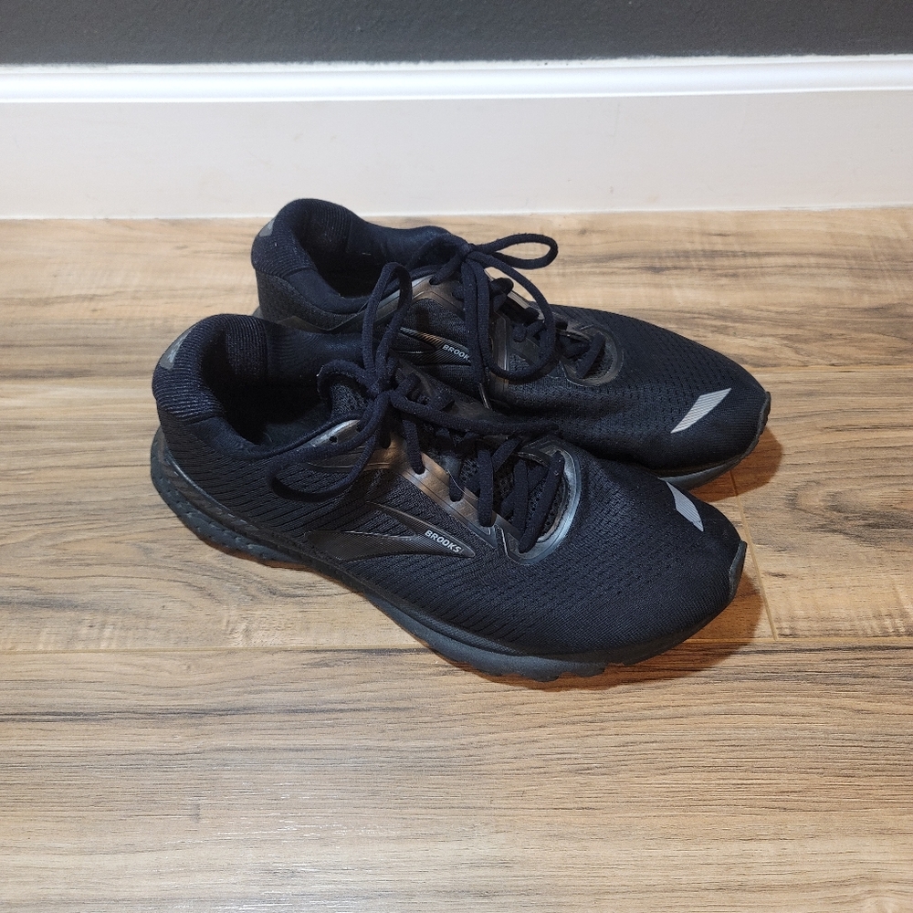 Men’s Brooks Adrenaline GTS 20 Size 11 Wide Black